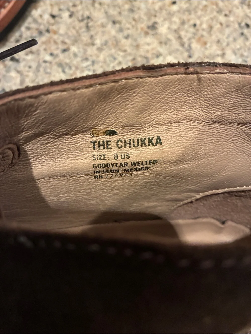 Men's 8 Taylor Stitch (The Chukka) Dark Brown Suede Chukka Boots - Lace-Up. NWOT